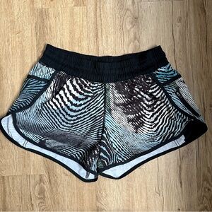 Lululemon Seawheeze 2016 Tracker Shorts